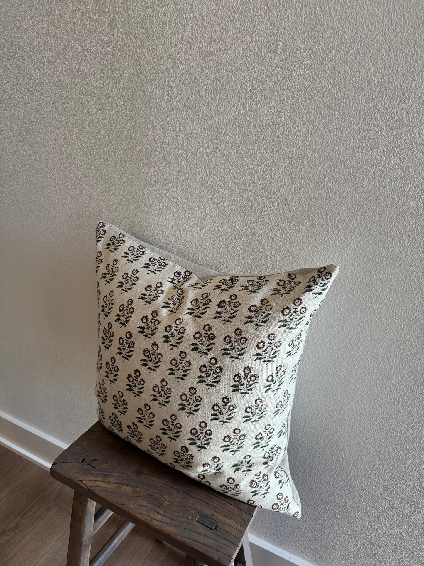 Aberdeen Floral Pillow