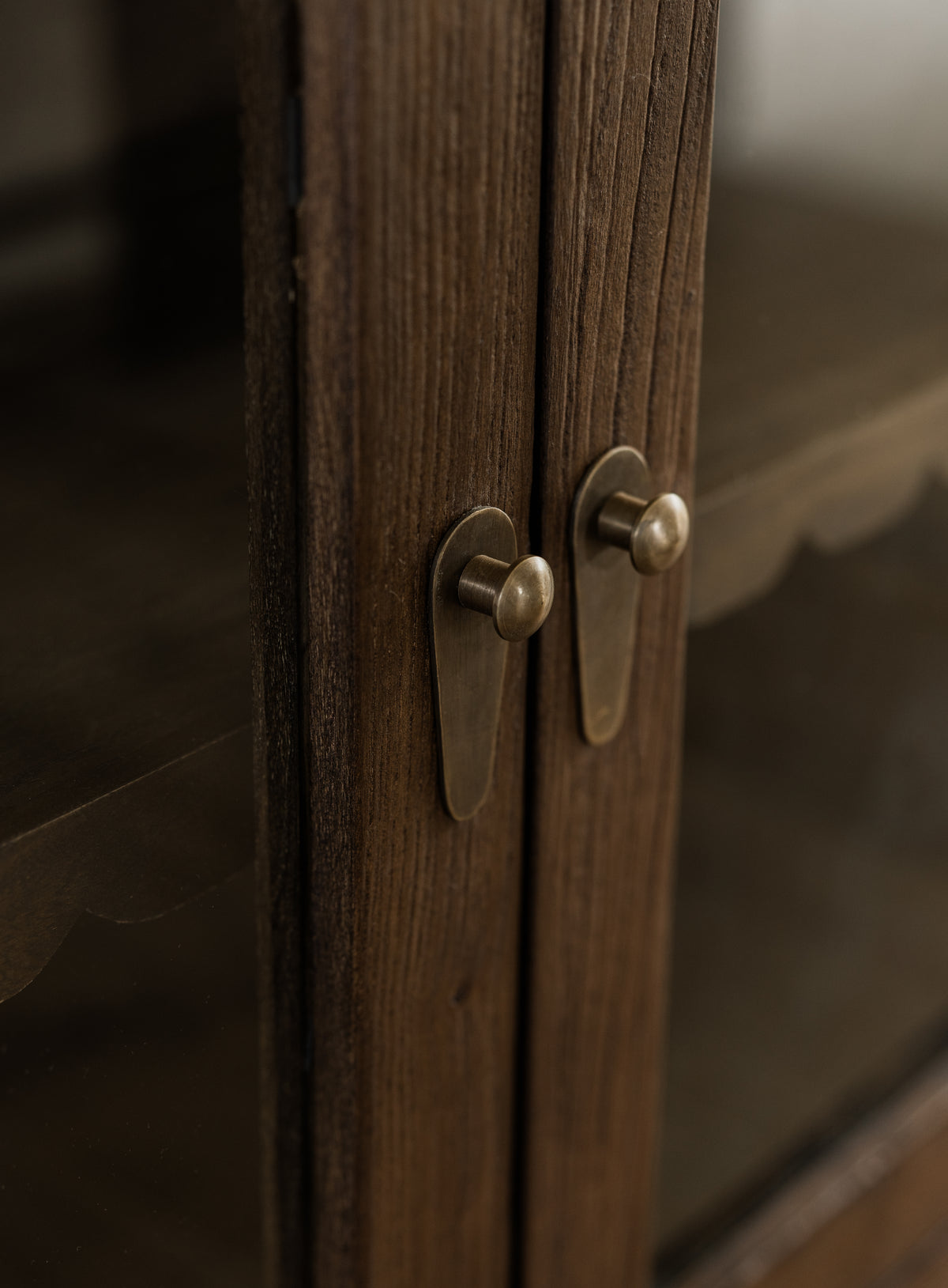 Darlene Reclaimed Elm Buffett