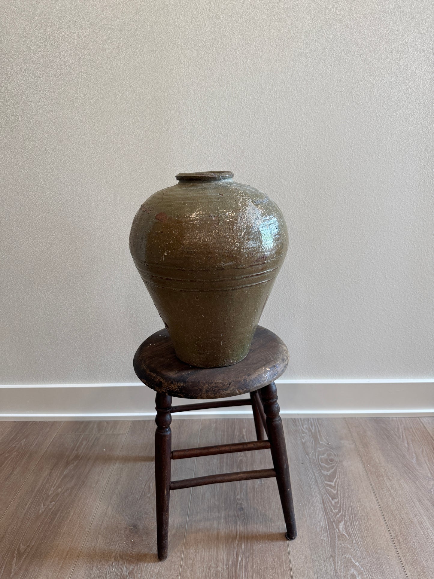 Large Miju Jar vintage
