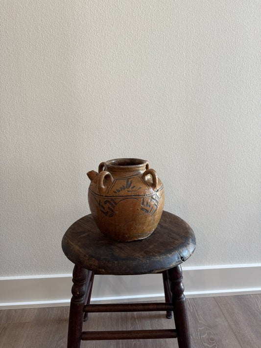 Makou Jar with Handles - vintage