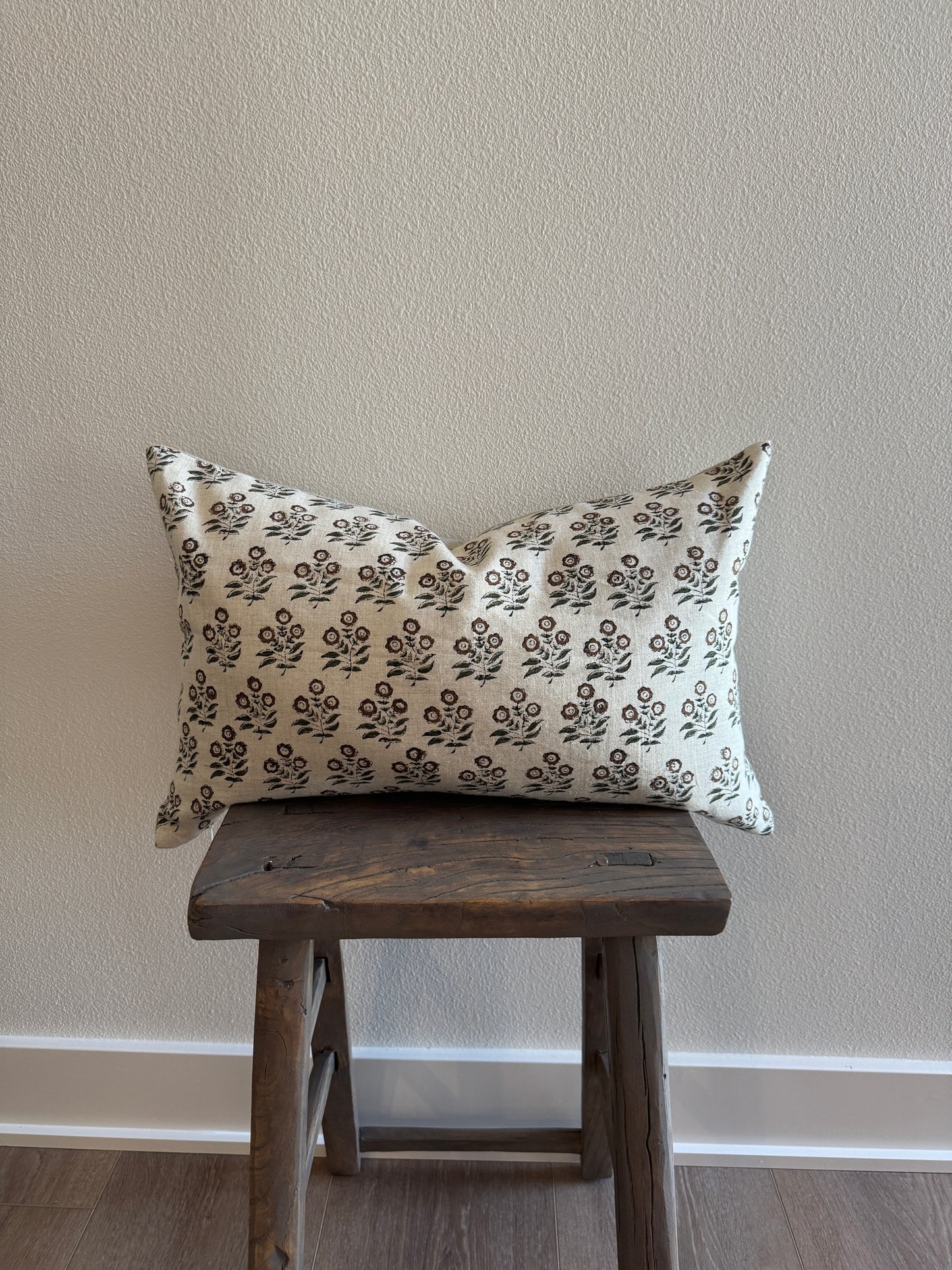 Aberdeen Floral Pillow