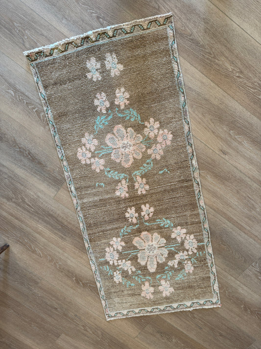 Vintage Floral Runner
